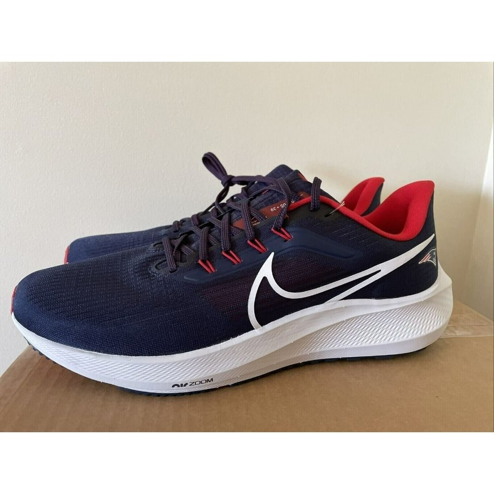 Nike Air Zoom Pegasus 39 NFL New England Patriots DR2054-400 Men’s Size 12 New - Picture 2 of 5